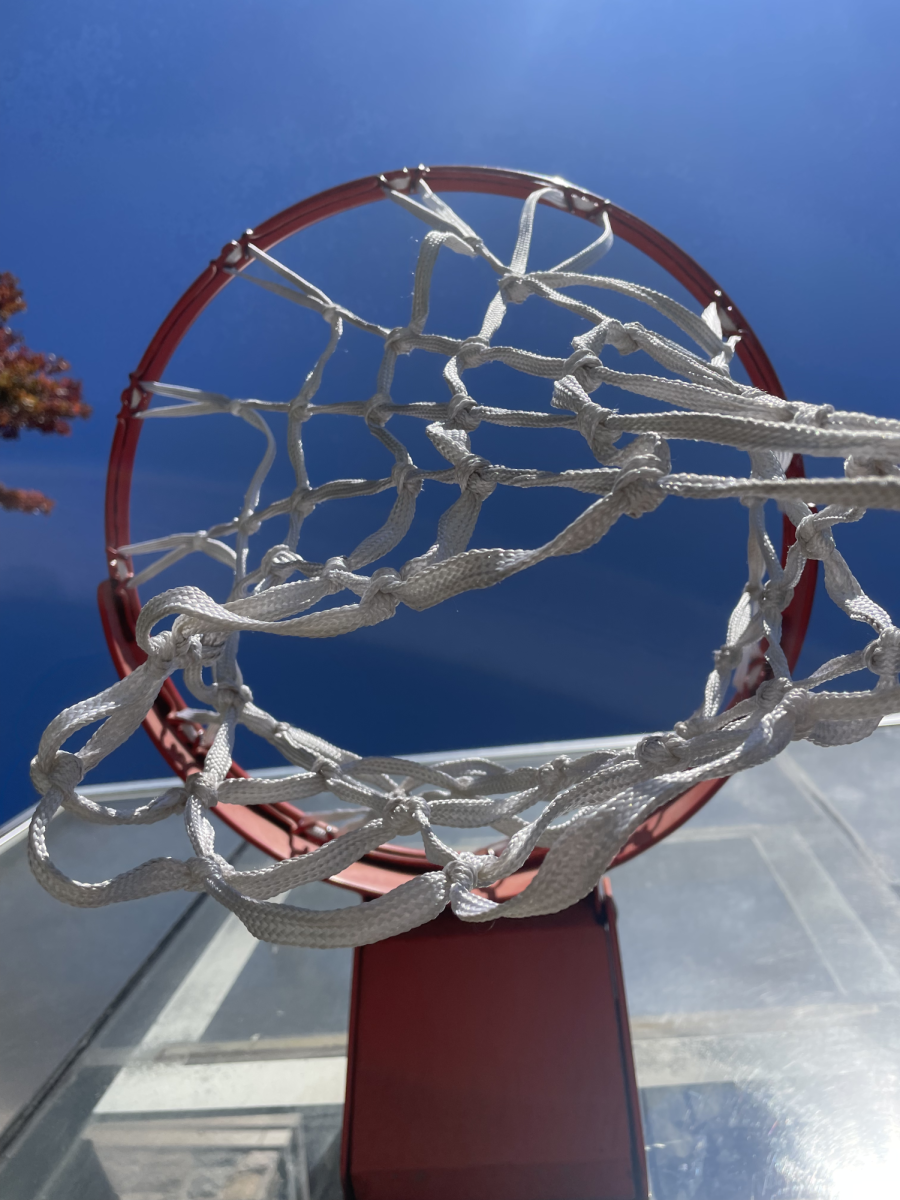 This basketball court can be seen from Kroger arch. The lower school basketball court is used by lower schoolers during recess. Playing basketball is one of their favorite activities. 