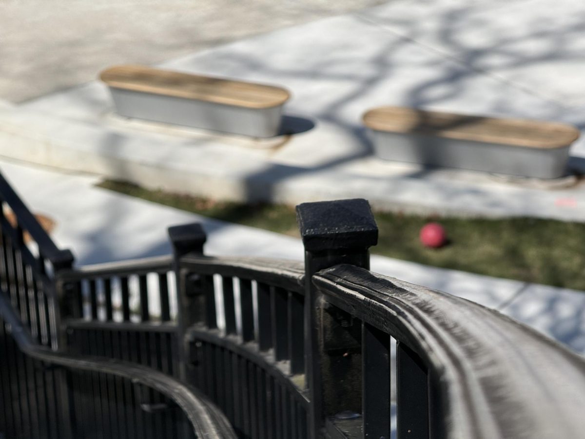 Railing to CCAT